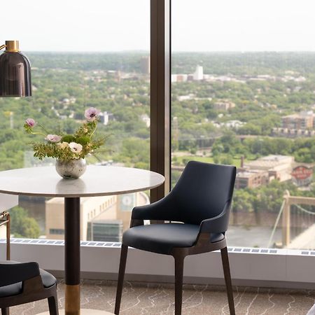 Four Seasons Hotel Minneapolis Exterior photo